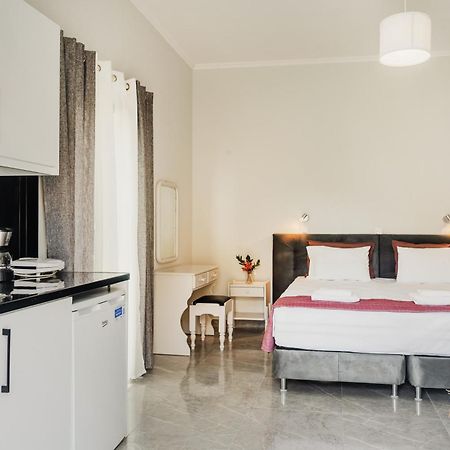 Kates Apartments Kavos Exterior photo